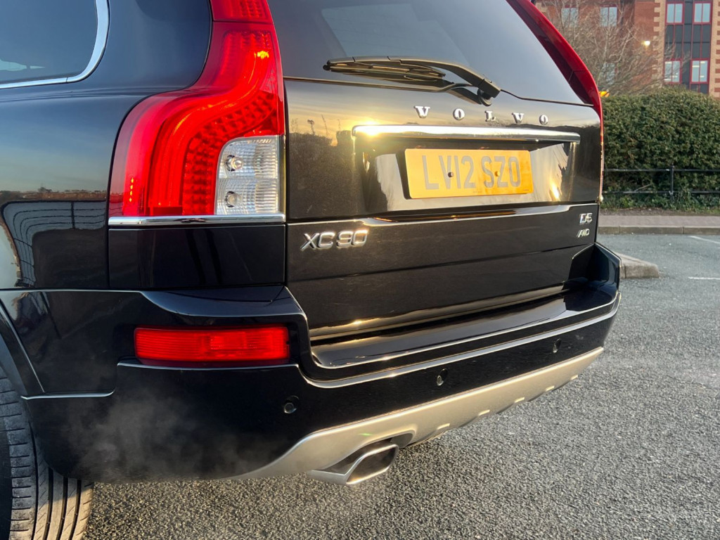 VOLVO XC90