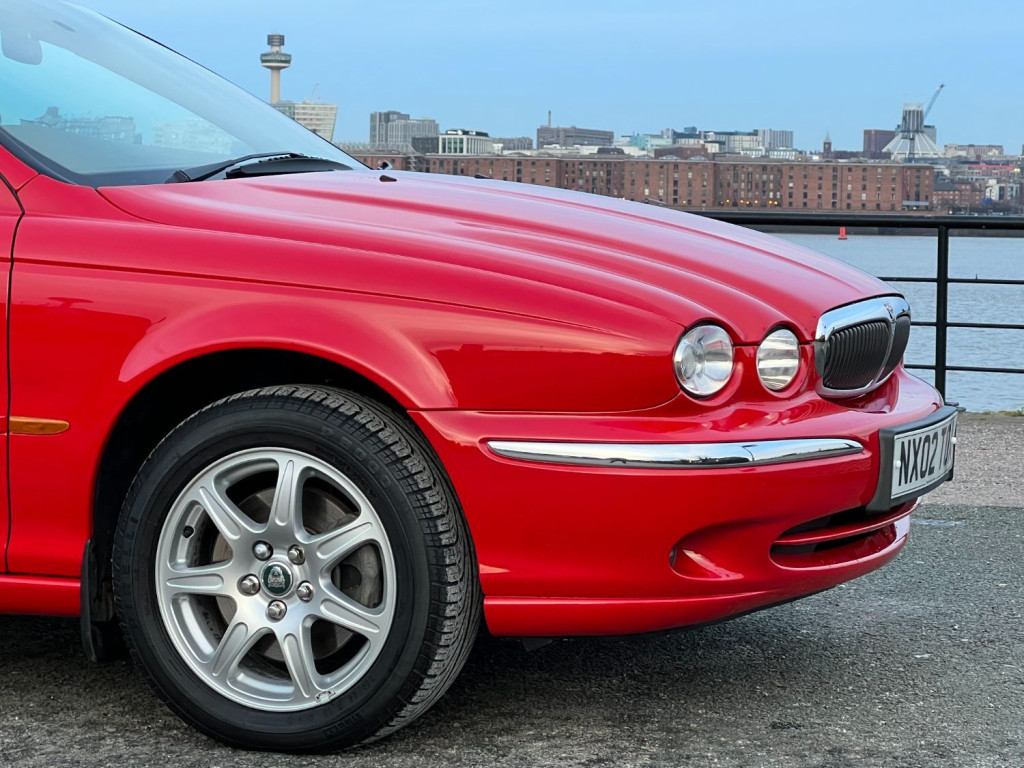 View JAGUAR X-TYPE V6 SE