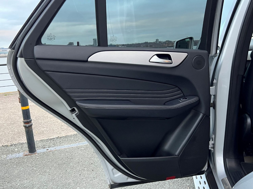 MERCEDES-BENZ M CLASS