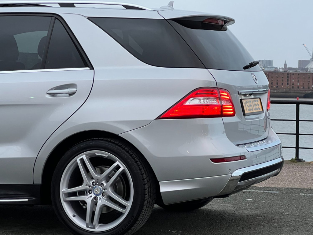 MERCEDES-BENZ M CLASS