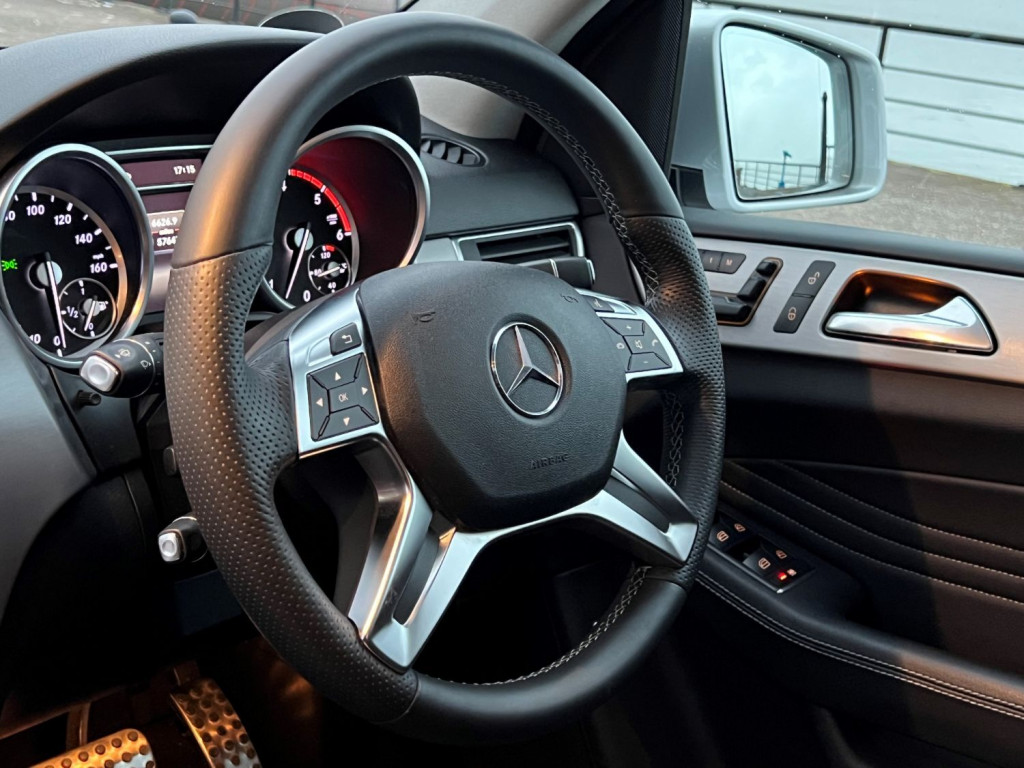 MERCEDES-BENZ M CLASS
