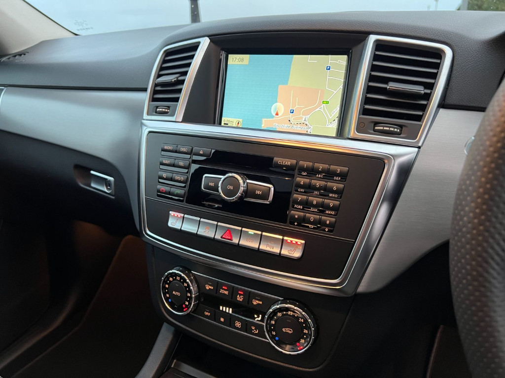 MERCEDES-BENZ M CLASS