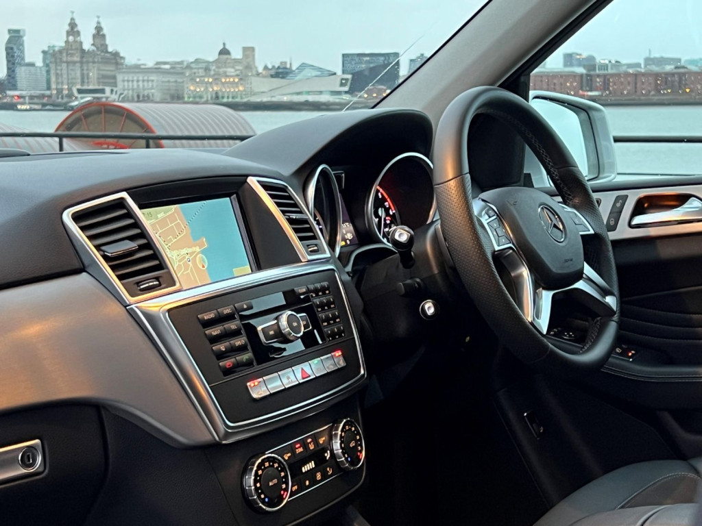 MERCEDES-BENZ M CLASS