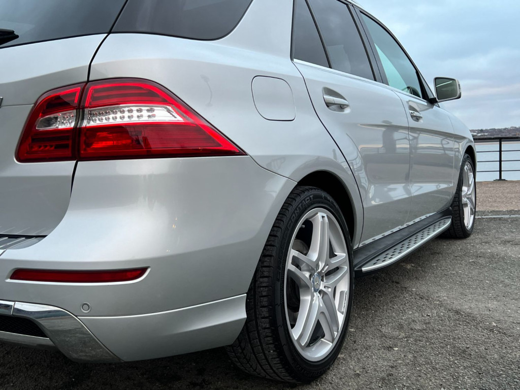 MERCEDES-BENZ M CLASS