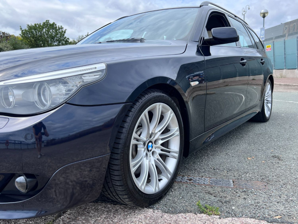 BMW 5 SERIES