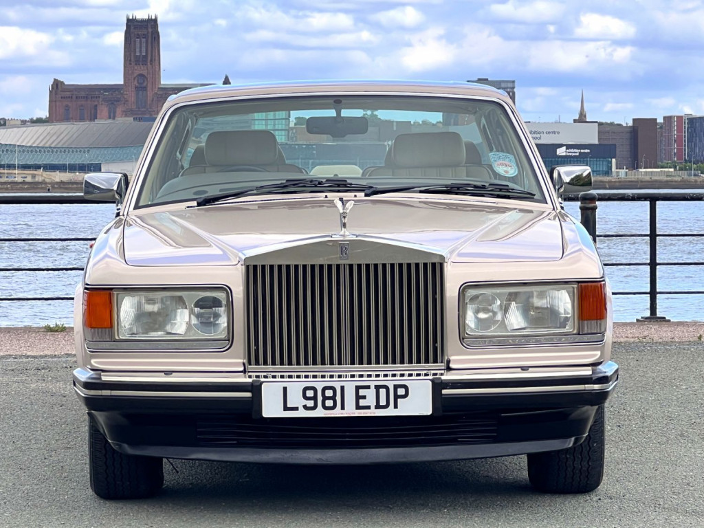 ROLLS-ROYCE SILVER SPIRIT