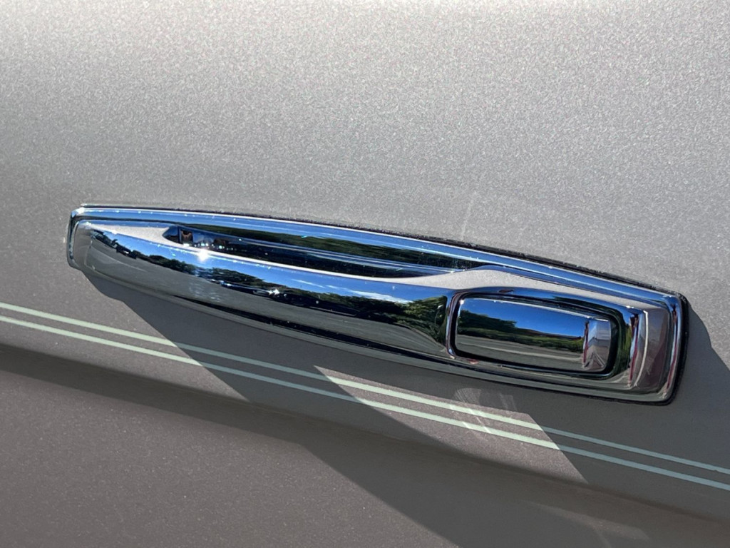 ROLLS-ROYCE SILVER SPIRIT