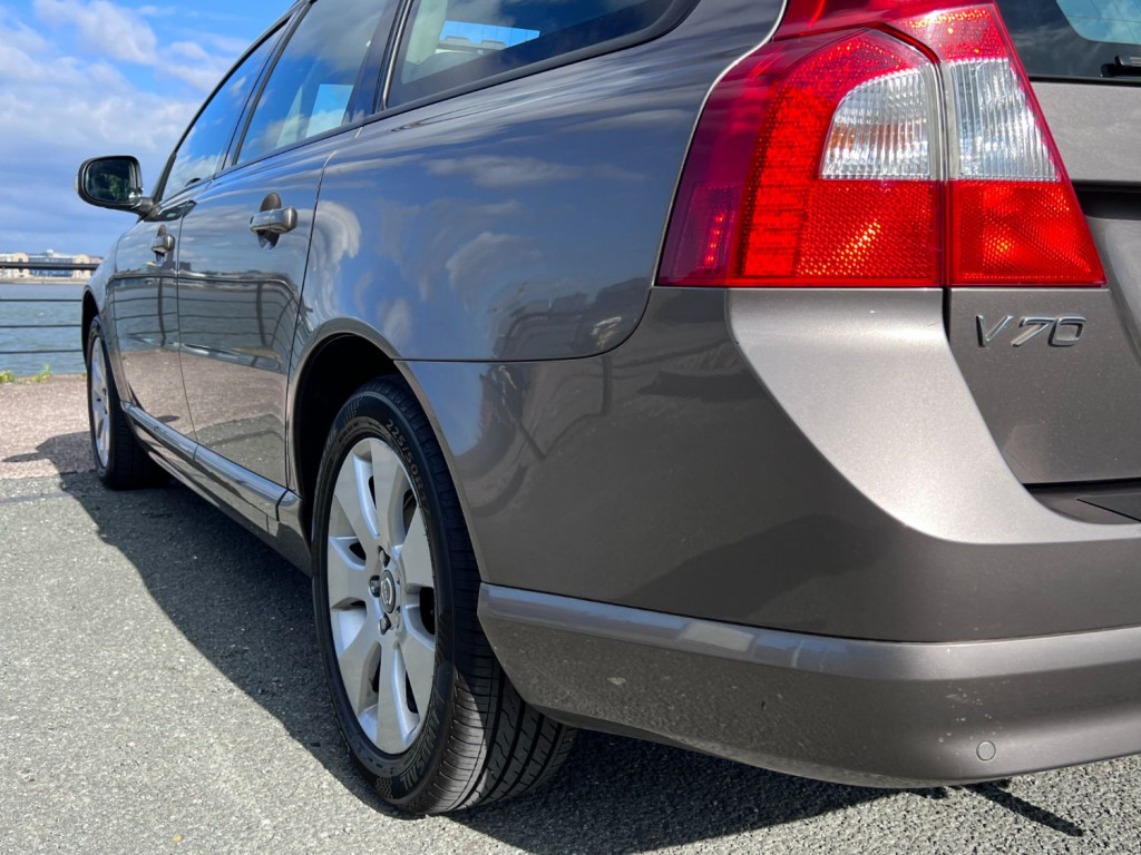 VOLVO V70
