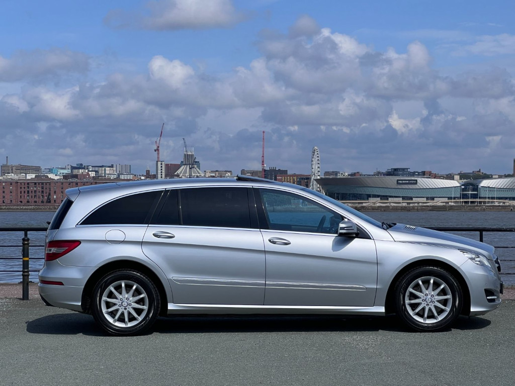 View MERCEDES-BENZ R CLASS R350 L CDI 4Matic Automatic