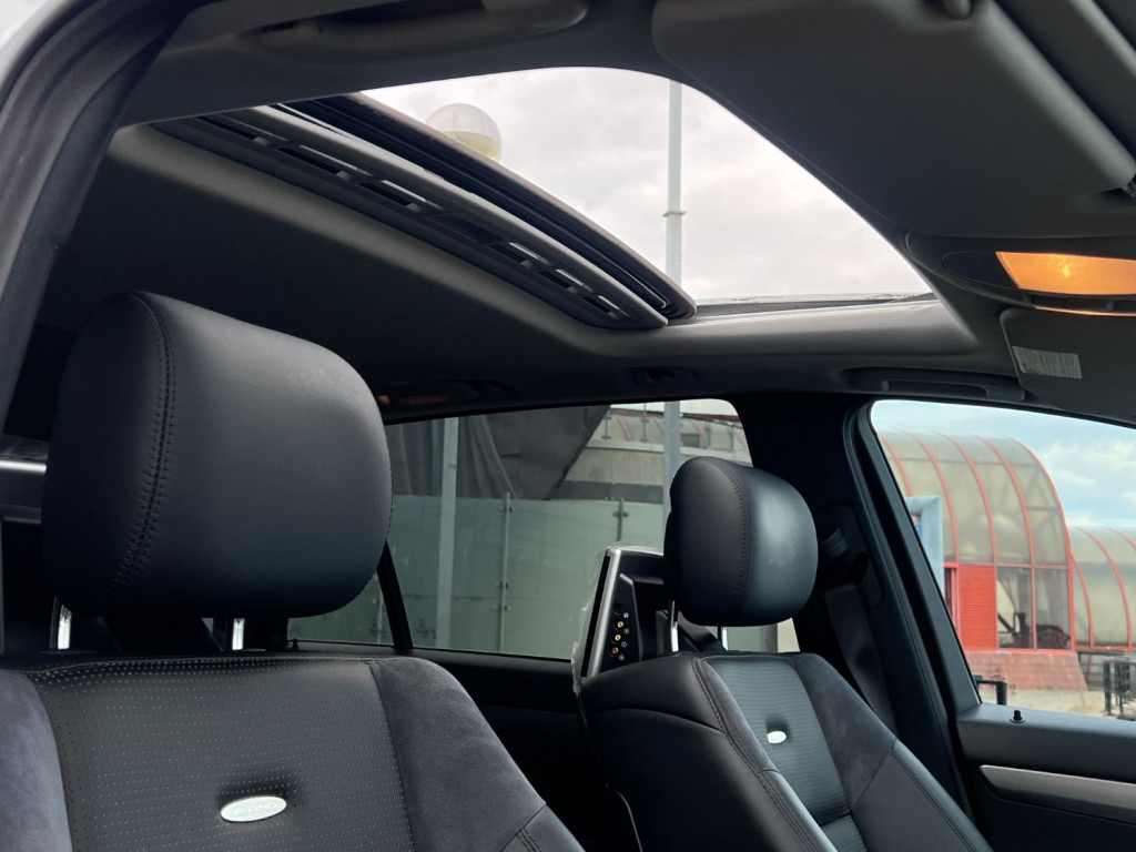 MERCEDES-BENZ R CLASS