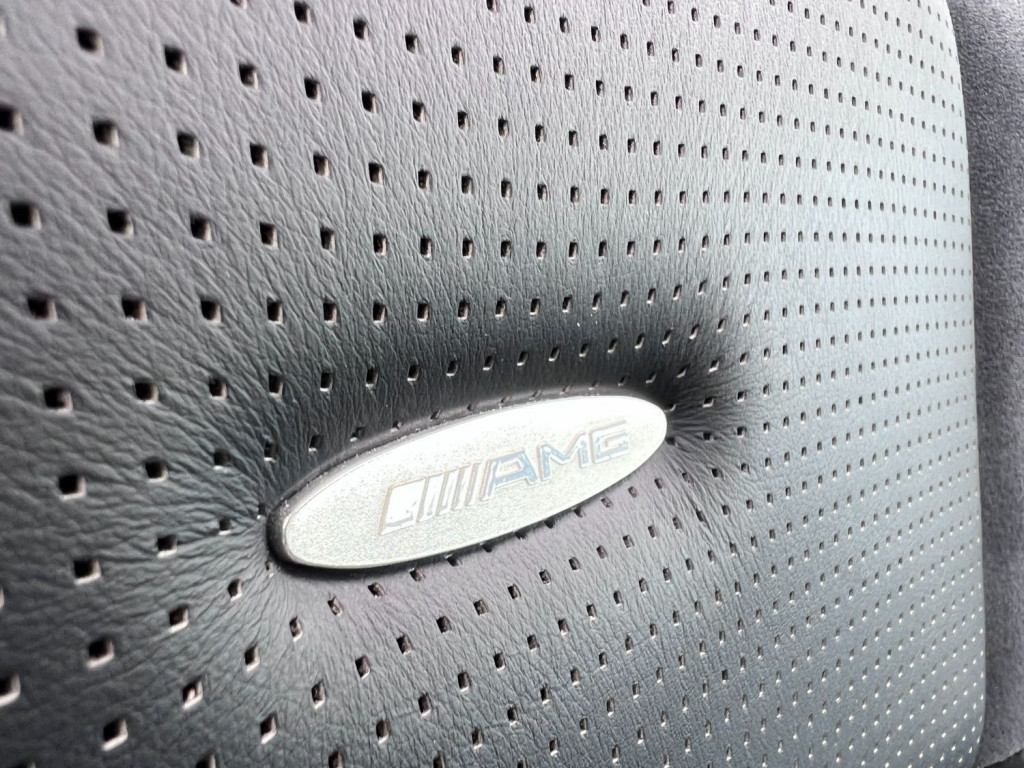 MERCEDES-BENZ R CLASS