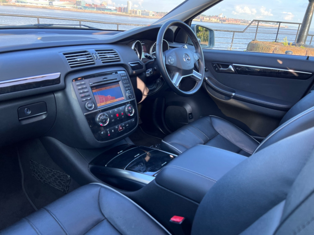 MERCEDES-BENZ R CLASS