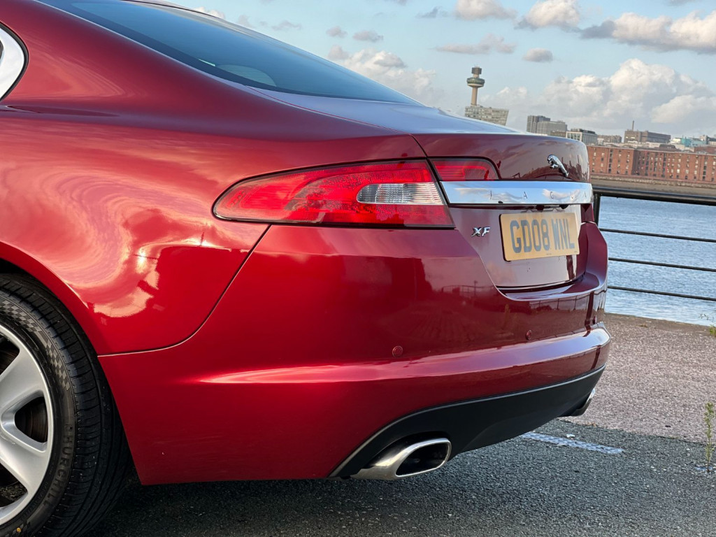 JAGUAR XF