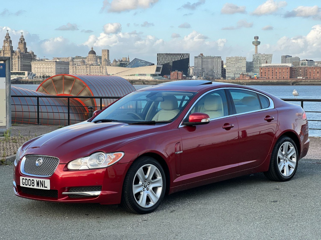 JAGUAR XF