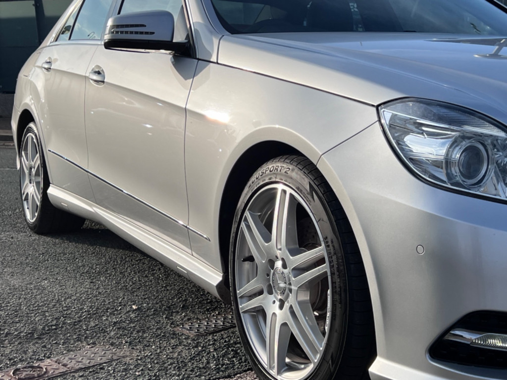 MERCEDES-BENZ E CLASS