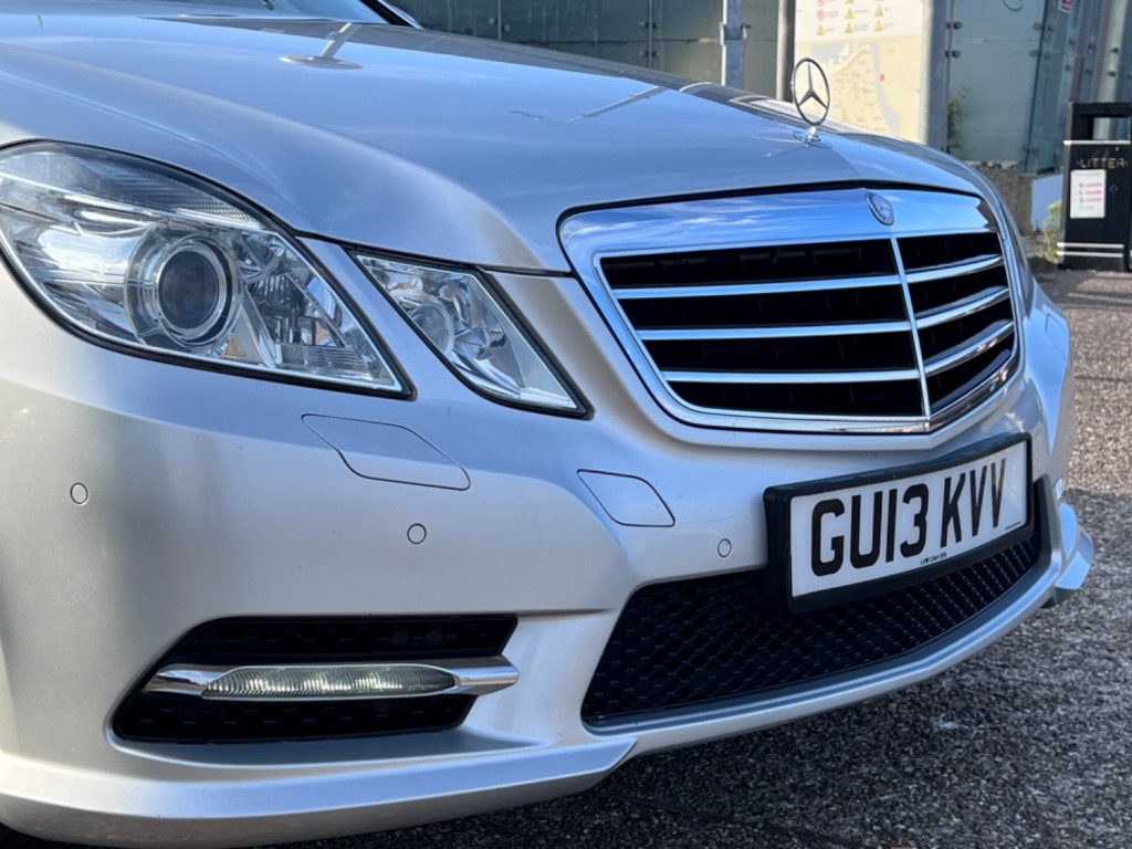 MERCEDES-BENZ E CLASS