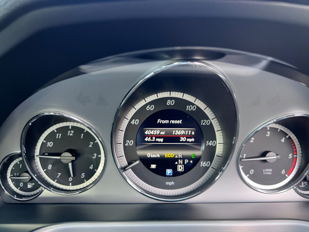 MERCEDES-BENZ E CLASS