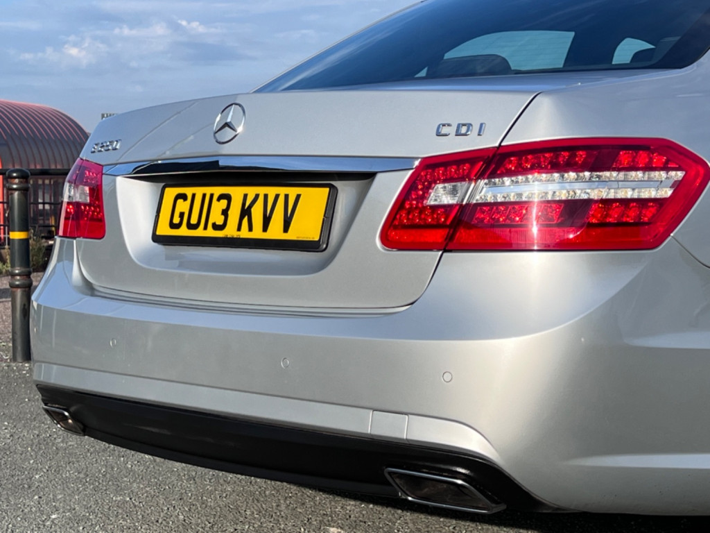 MERCEDES-BENZ E CLASS