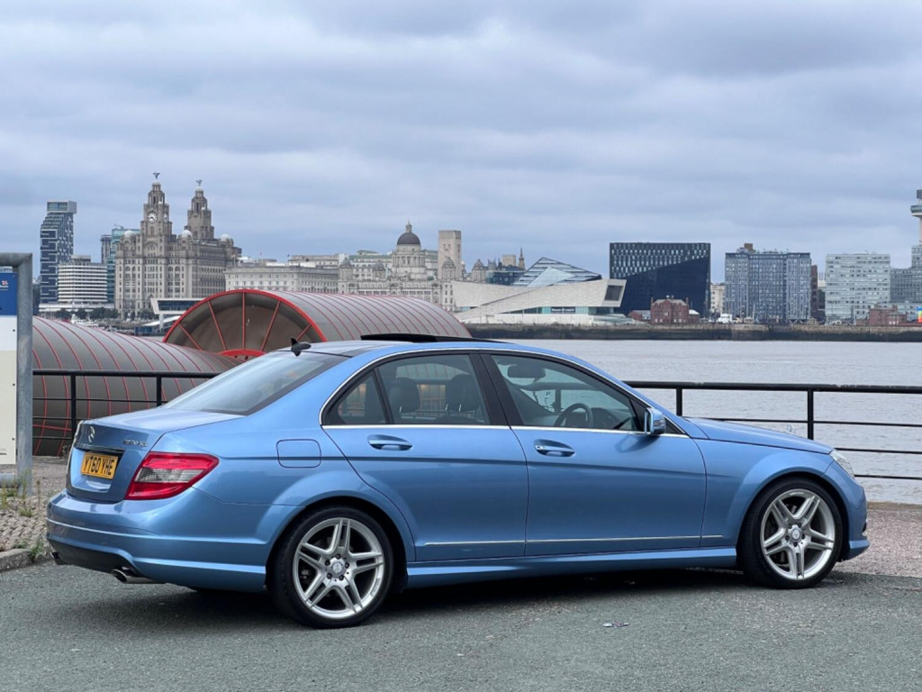 MERCEDES-BENZ C CLASS