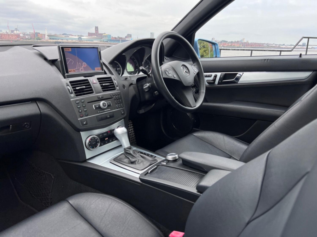 MERCEDES-BENZ C CLASS