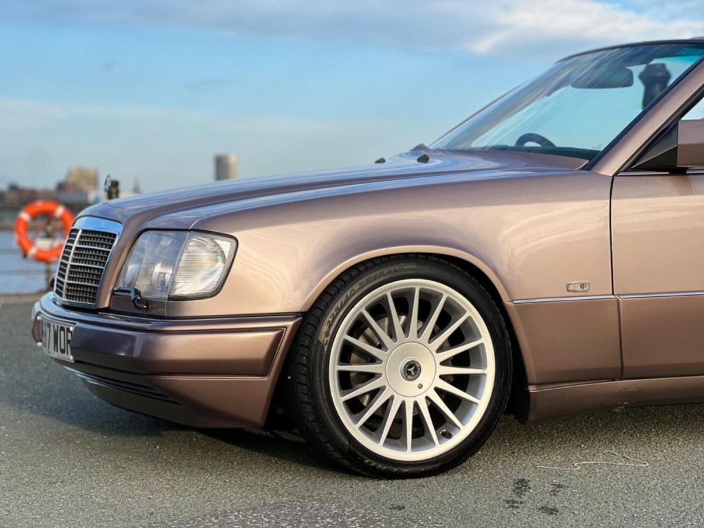 View MERCEDES-BENZ E CLASS E320 Cabriolet Automatic