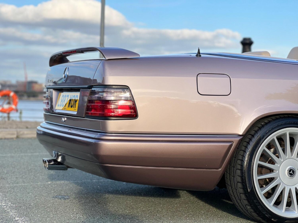 MERCEDES-BENZ E CLASS