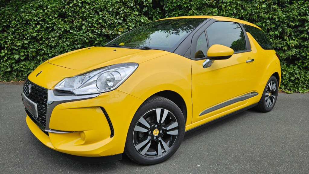 View DS AUTOMOBILES DS 3 1.2 PureTech Chic Euro 6 (82bhp)