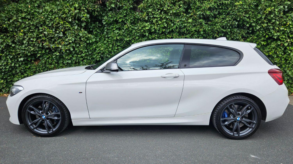 View BMW 1 SERIES 3.0 M140i Shadow Edition 3dr (340bhp) Euro 6