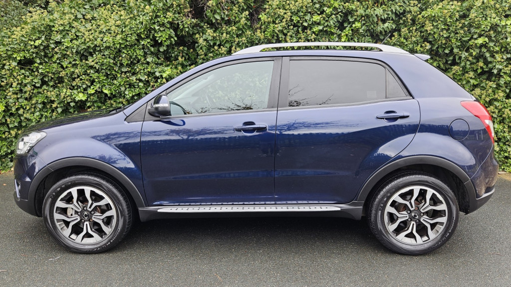 View SSANGYONG KORANDO 2.2D ELX 4x4 Euro 6 (178bhp)