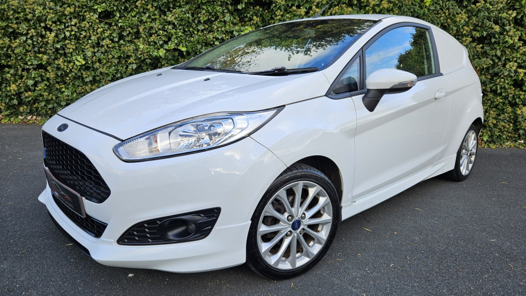 View FORD FIESTA VAN 1.5 TDCi Sport 95bhp (Euro 6)