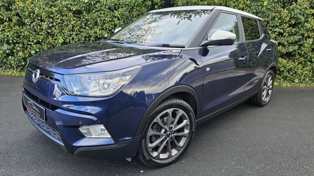 View SSANGYONG TIVOLI 1.6 e-XDi ELX Red Edition Euro 6 (115bhp)