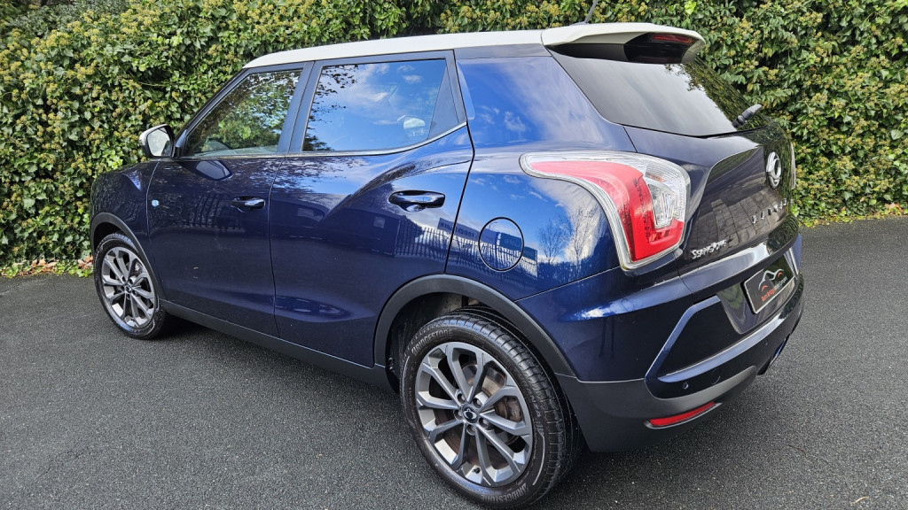 View SSANGYONG TIVOLI 1.6 e-XDi ELX Red Edition Euro 6 (115bhp)