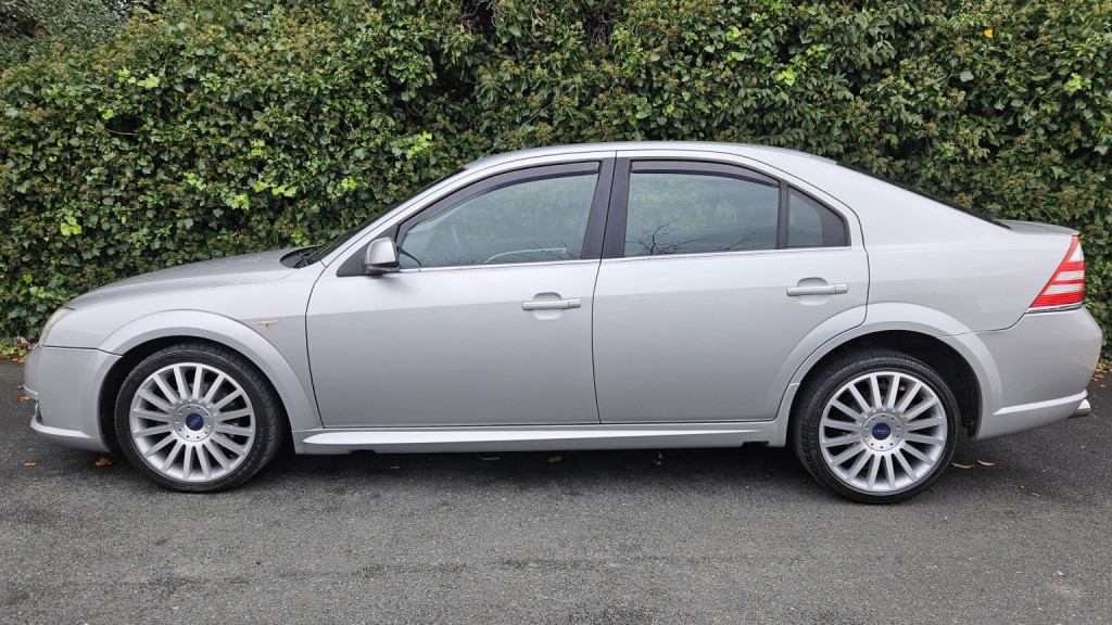 View FORD MONDEO 2.2 TDCi ST 155 SIV