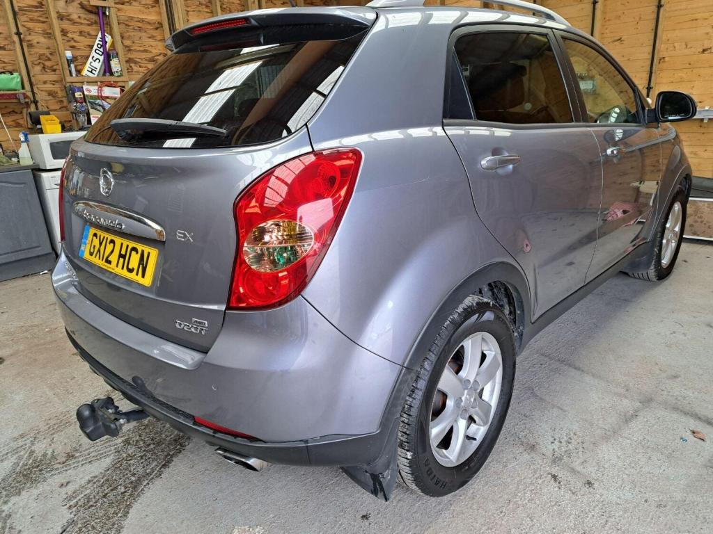View SSANGYONG KORANDO 2.0 D EX