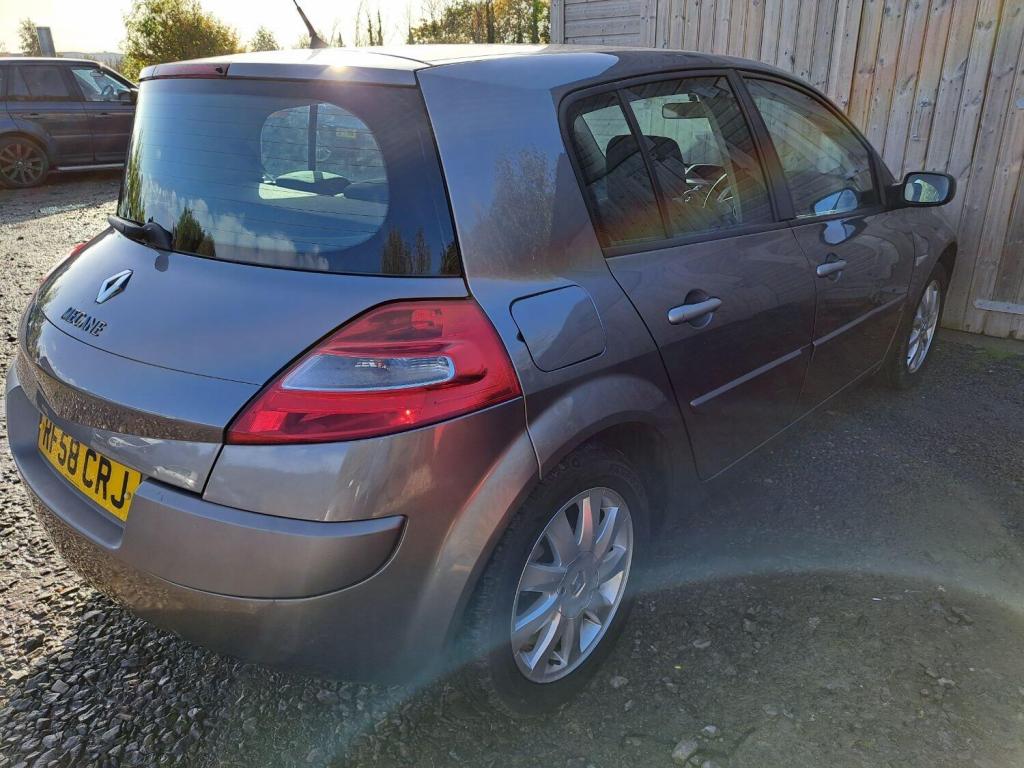 RENAULT MEGANE