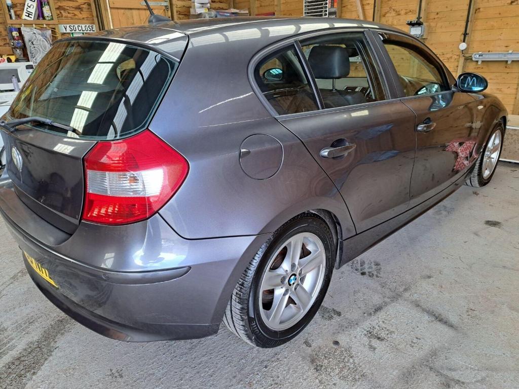 View BMW 1 SERIES 2.0 120i Sport 5 door