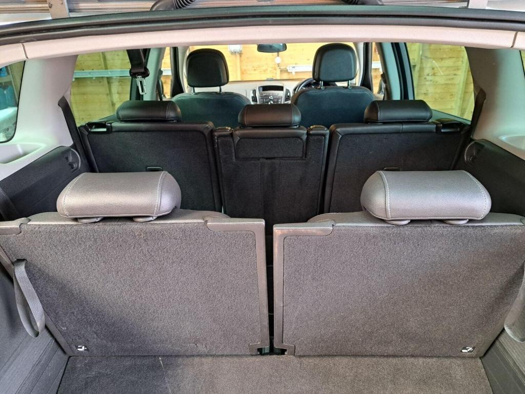 VAUXHALL ZAFIRA TOURER