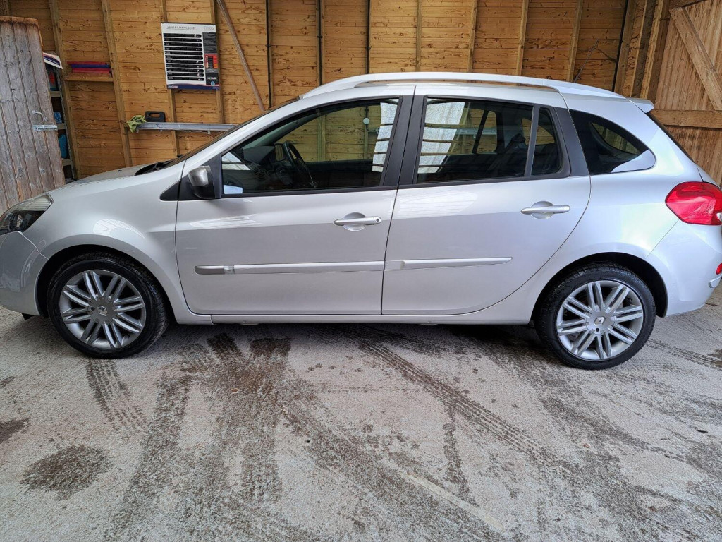 RENAULT CLIO