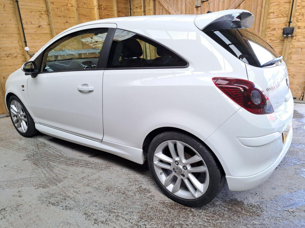 VAUXHALL CORSA
