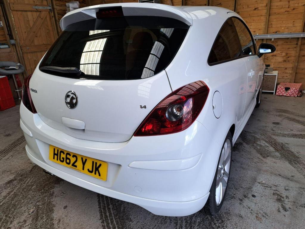 VAUXHALL CORSA