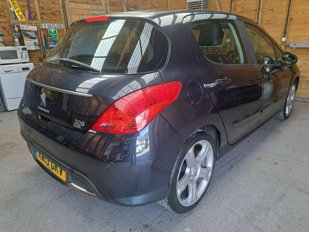 View PEUGEOT 308 1.6 e-HDi Allure