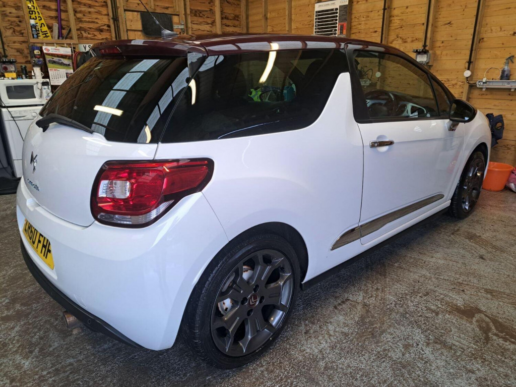 View CITROEN DS3 1.6 HDi 16V DStyle