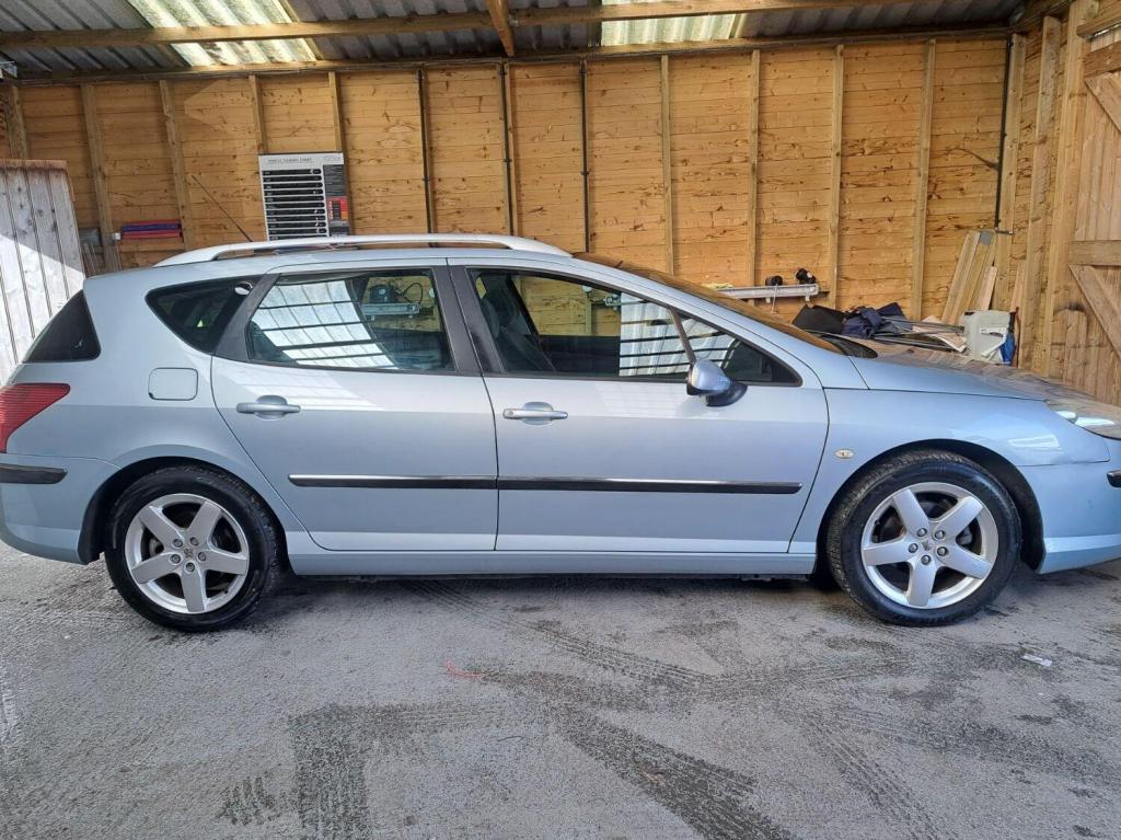 View PEUGEOT 407 2.0 HDi SV