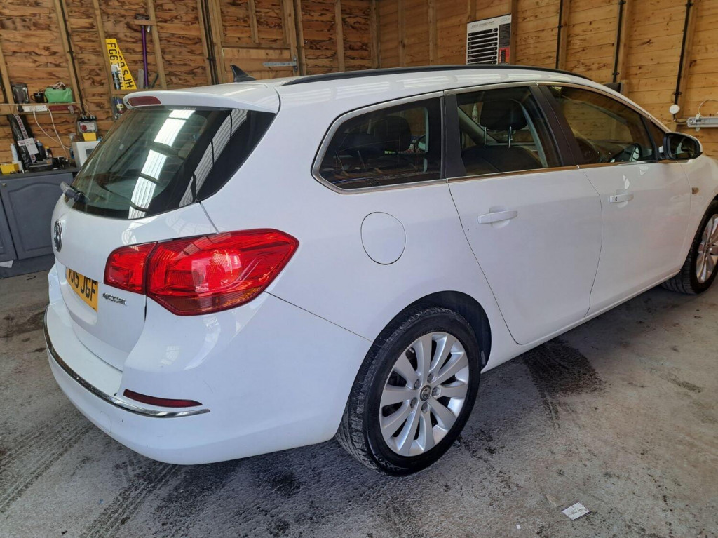 View VAUXHALL ASTRA 1.6 CDTi ecoFLEX Tech Line