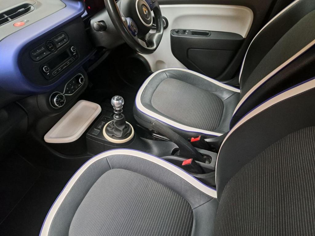 RENAULT TWINGO