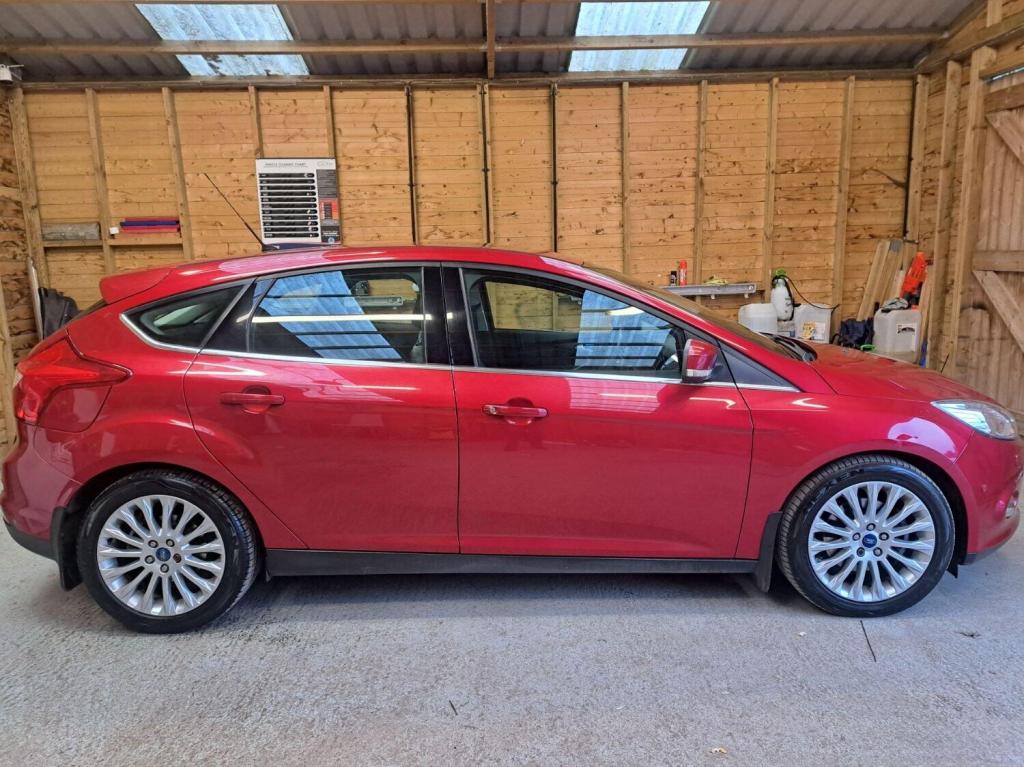 View FORD FOCUS 1.6 T EcoBoost Titanium X