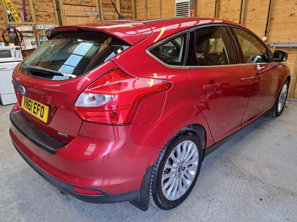 View FORD FOCUS 1.6 T EcoBoost Titanium X