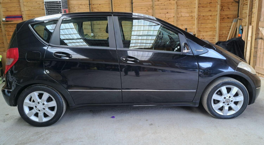 View MERCEDES-BENZ A CLASS 1.7 A170 Avantgarde SE