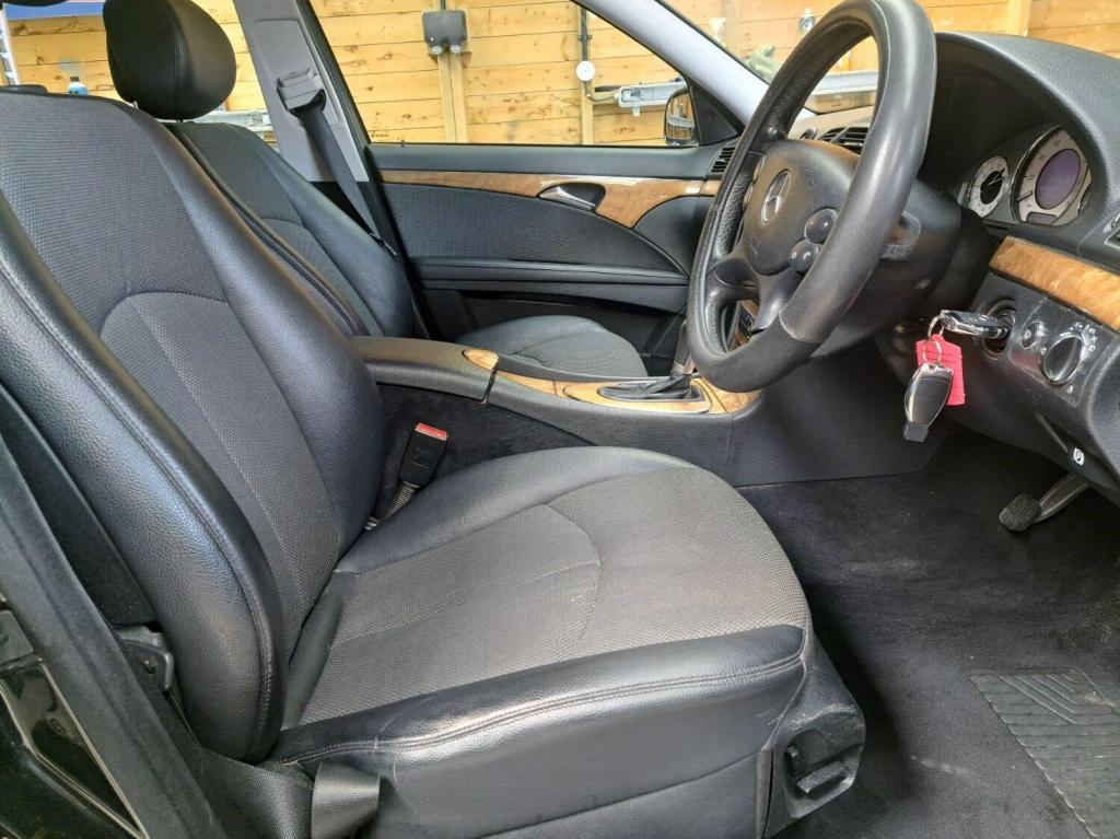 MERCEDES-BENZ E CLASS