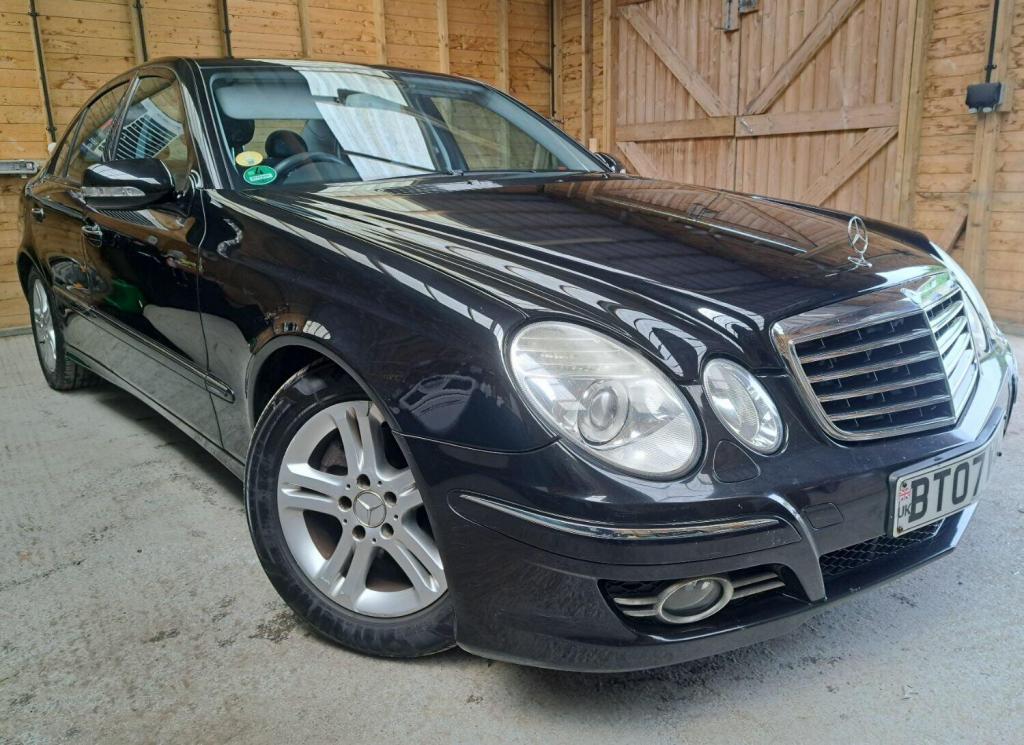 View MERCEDES-BENZ E CLASS 2.1 E220 CDI Avantgarde